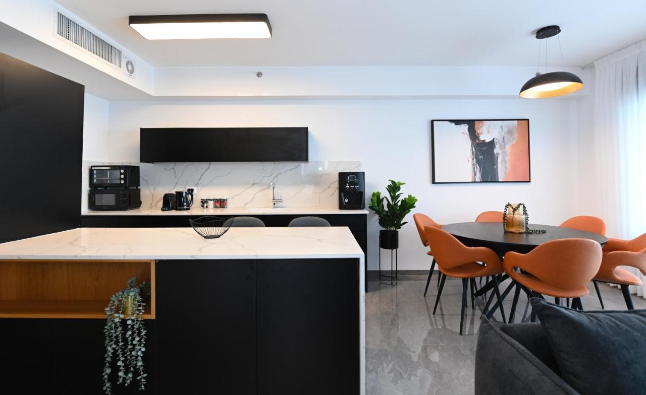 Yalarent C Kinneret Hotel Apartments Мигдаль Экстерьер фото